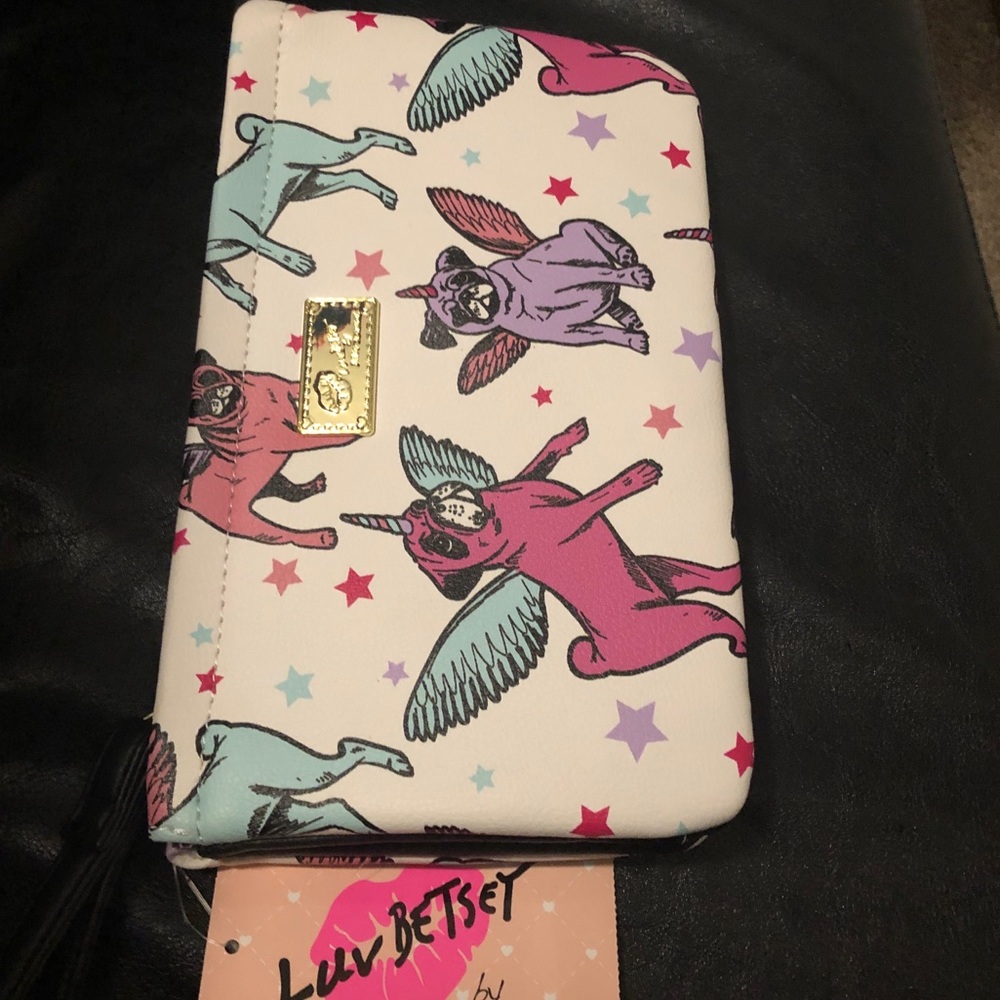 NWT Betsey Johnson Wristlet Wallet